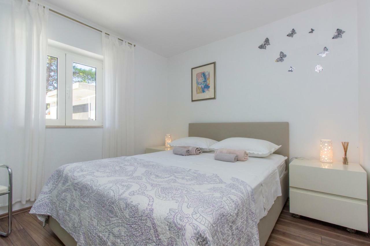 Consuela Apartment โบรดาริตซา ภายนอก รูปภาพ